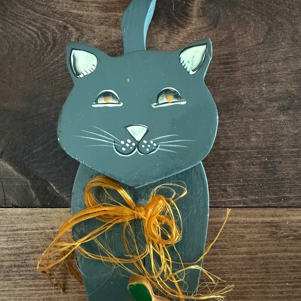 Vintage 1995 Pumpkin Hollow Wooden Black Cat Shelf Sitter Halloween Decor Grey